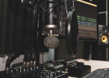 Bank głosów online – czym jest i kiedy warto z niego skorzystać?