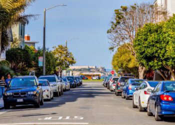 Wynajem aut – na co zwrócić uwagę przy wyborze samochodu?