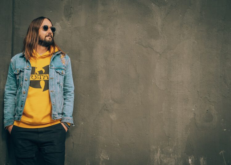 Peruka włosy naturalne – w jaki sposób ją wybrać?