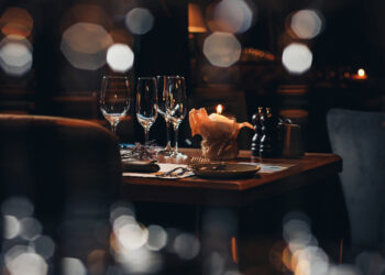 Oczyszczacze powietrza w restauracji – zalety i wady