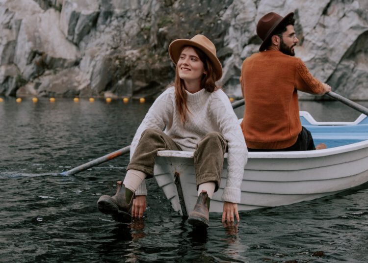 Swetry damskie polecane nie tylko na zimę