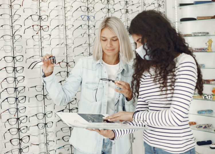 zakup oprawek u optyka