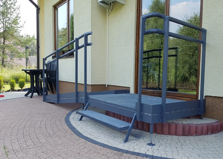 podjazd dla niepelnosprawnych