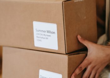 samoprzylepne etykiety