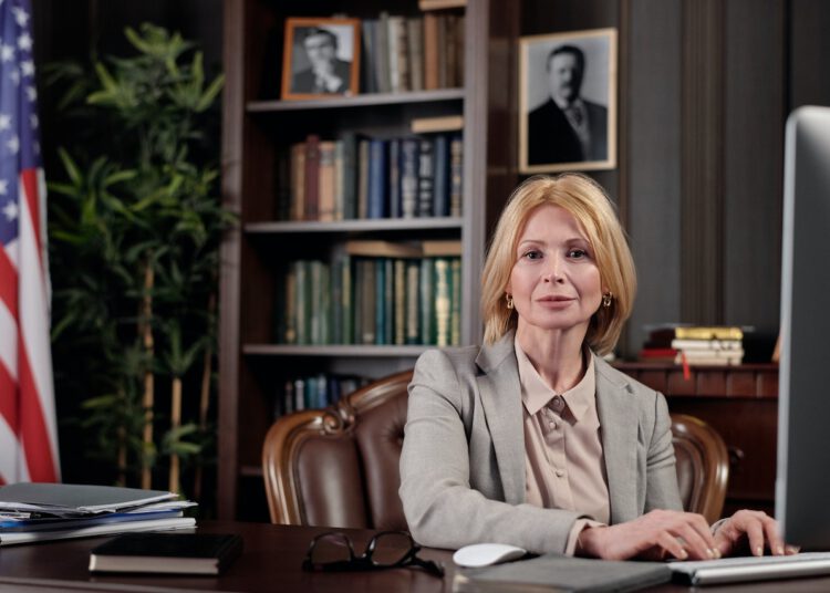 Jak przebiega egzekucja komornicza?