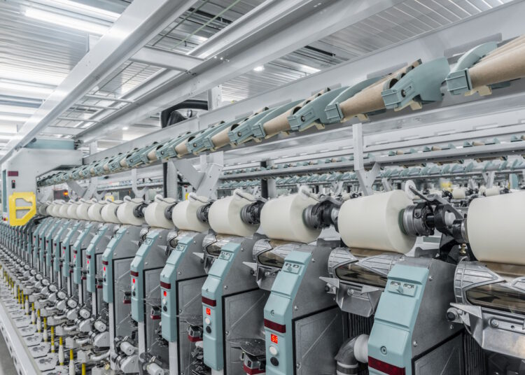 przewijarka do tkanin automatyczna a manualna