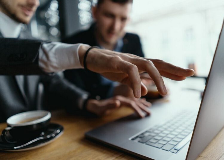 raportowy system firma