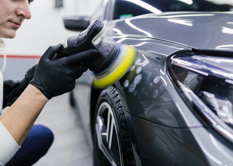 woskowanie samochodu